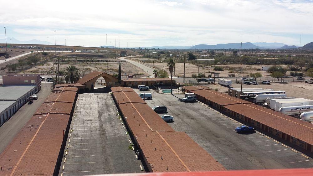 Hotel Mccoy - Art, Coffee, Beer, Wine Tucson Exterior photo