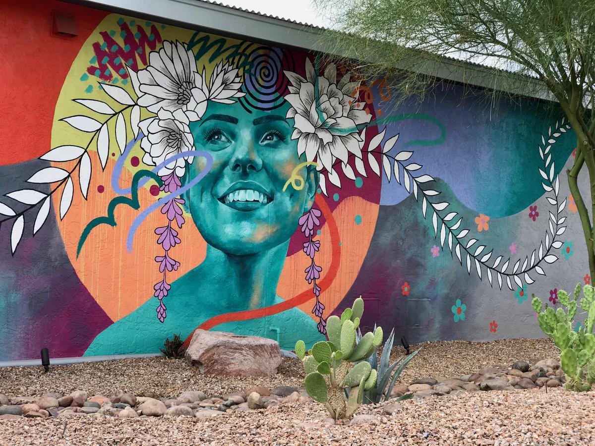 Hotel Mccoy - Art, Coffee, Beer, Wine Tucson Exterior photo